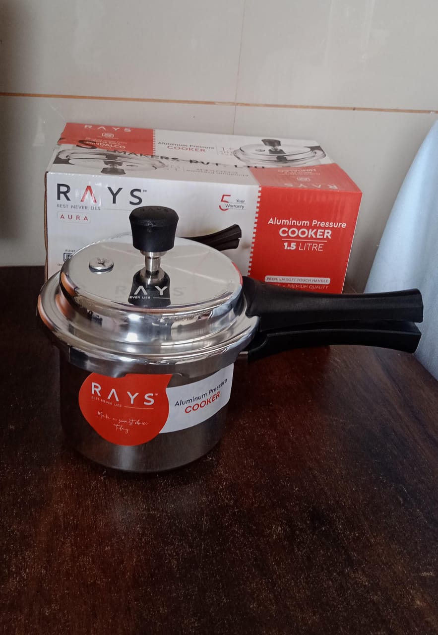 Aluminium Rays Aura Pressure Cookers With Outer Lid (1.5 Litres / 5-Year warranty)